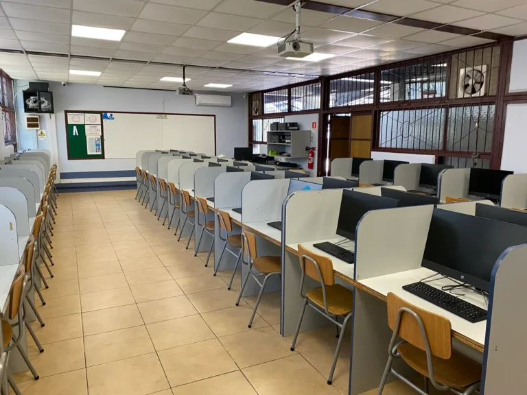 Especialidad de Administración Colegio Bicentenario Politécnico San José de Curicó