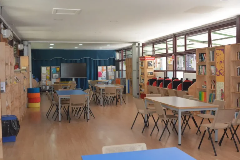 Infraestructura Colegio Bicentenario Politécnico San José de Curicó