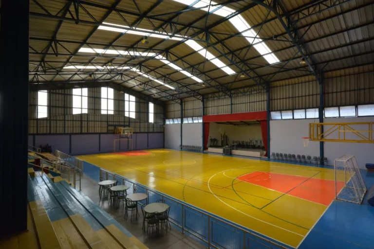 Infraestructura Colegio Bicentenario Politécnico San José de Curicó